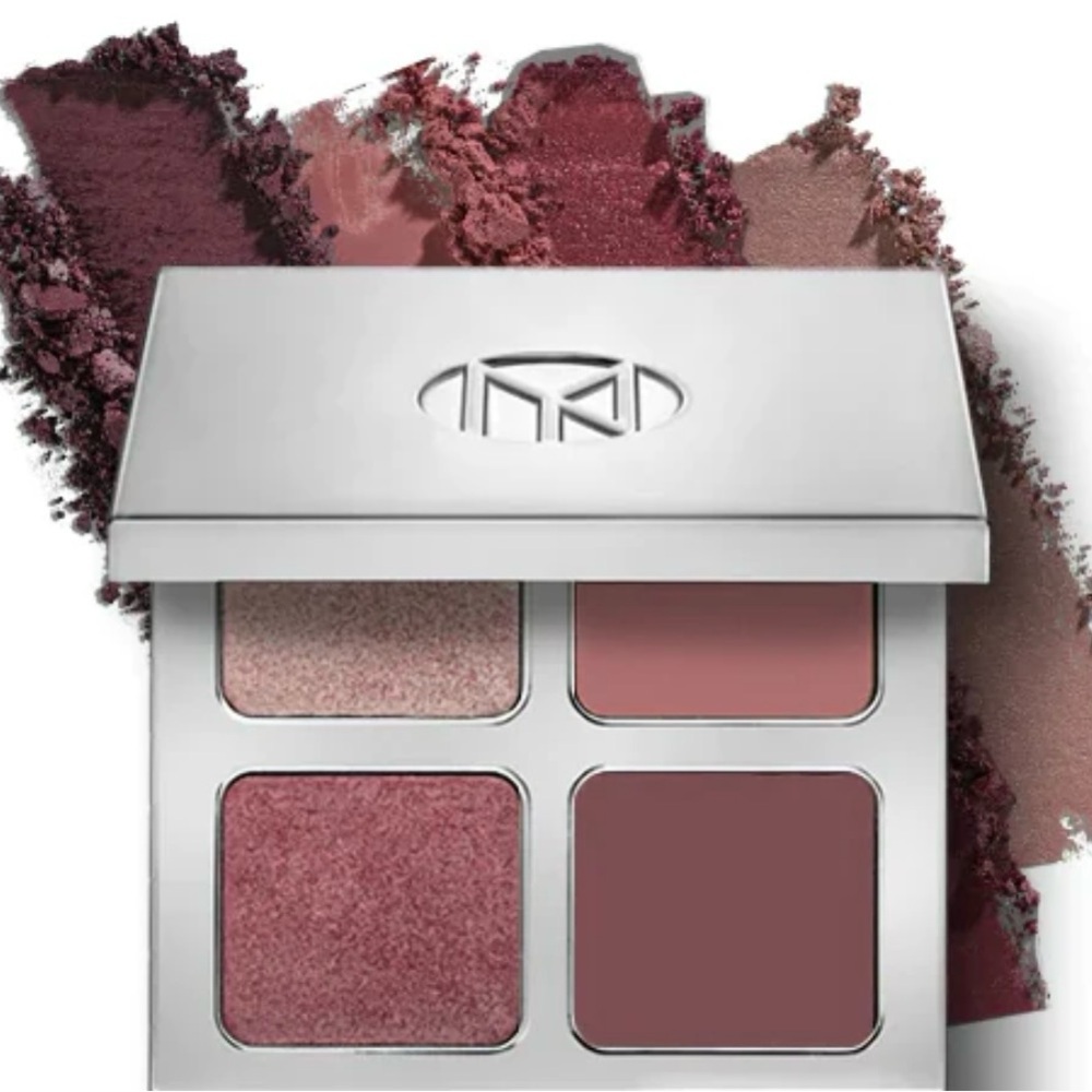 IL MAKIAGECOLOR BOSS SQUADMULTI-DIMENSIONAL EYE COLOR QUADPALETTE YEUX -NEW
